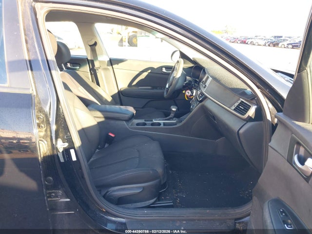 5XXGT4L31GG106517 KIA Optima Lx