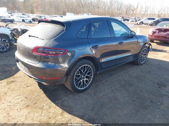 2017 PORSCHE MACAN WP1AA2A59HLB03465 Photo 3