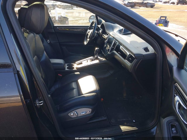 2017 PORSCHE MACAN WP1AA2A59HLB03465 Photo 4