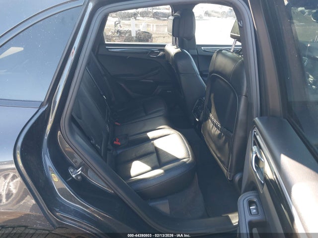 2017 PORSCHE MACAN WP1AA2A59HLB03465 Photo 7