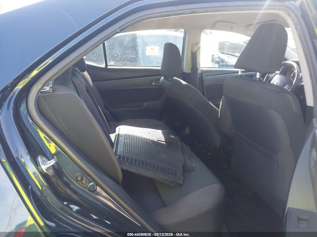 5YFBURHE4KP949738 Toyota COROLLA LE