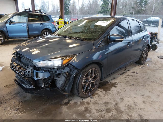 1FADP3M20JL231058 Ford FOCUS SEL