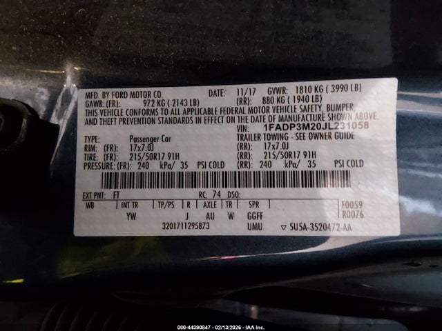 1FADP3M20JL231058 Ford FOCUS SEL