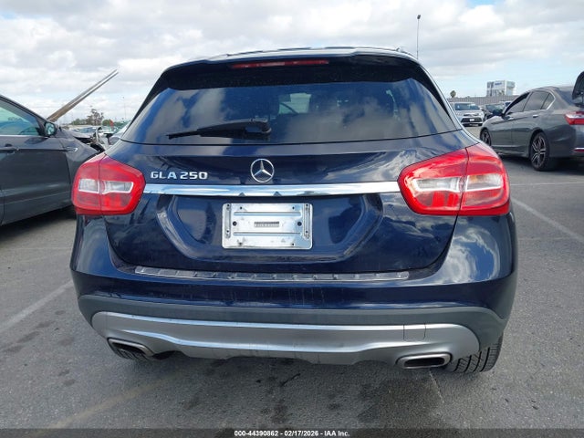 WDCTG4EBXHJ319741 Mercedes-Benz GLA 250
