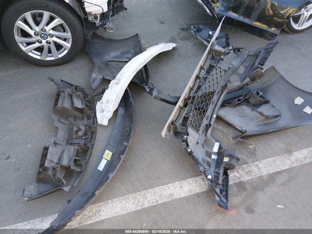 2013 Mazda Mazda3 I Grand Touring მანქანა იყიდება აუქციონზე, vin: JM1BL1M79D1818372, აუქციონის ნომერი: 44390880