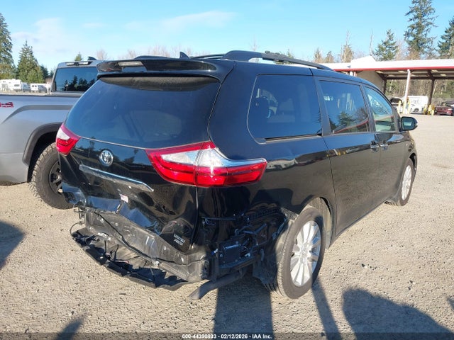 2017 TOYOTA SIENNA 5TDDZ3DC8HS147513 Photo 3