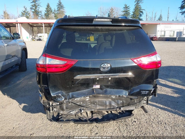 2017 TOYOTA SIENNA 5TDDZ3DC8HS147513 Photo 5