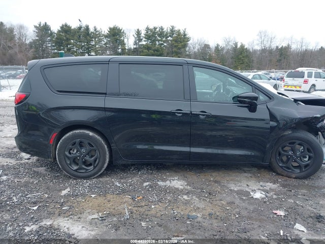 2024 Chrysler Pacifica Hybrid S Appearance Pkg მანქანა იყიდება აუქციონზე, vin: 2C4RC1S77RR104261, აუქციონის ნომერი: 44390926