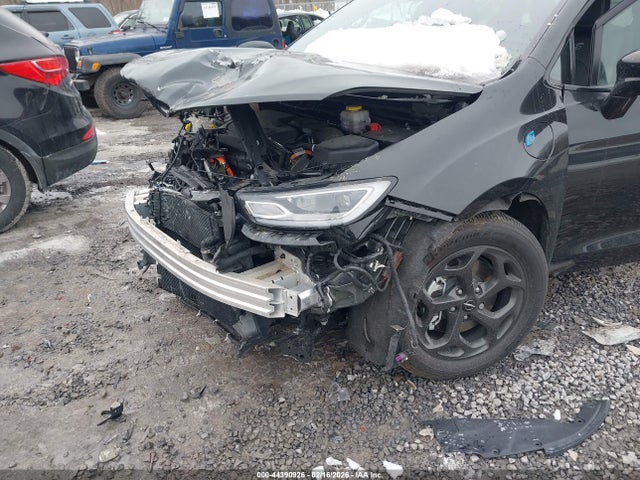 2024 Chrysler Pacifica Hybrid S Appearance Pkg მანქანა იყიდება აუქციონზე, vin: 2C4RC1S77RR104261, აუქციონის ნომერი: 44390926