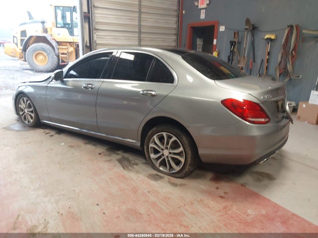 2015 Mercedes-benz C 300 4matic მანქანა იყიდება აუქციონზე, vin: 55SWF4KB3FU016152, აუქციონის ნომერი: 44390948