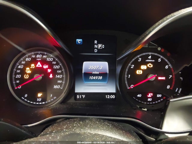 2015 Mercedes-benz C 300 4matic მანქანა იყიდება აუქციონზე, vin: 55SWF4KB3FU016152, აუქციონის ნომერი: 44390948