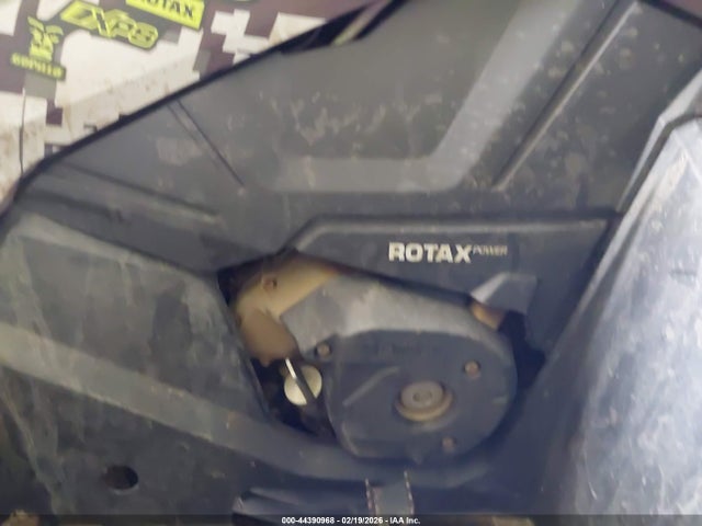 3JBLWAP20FJ002415 Can-Am Outlander 1000 X Mr