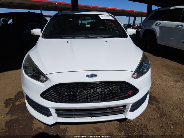 1FADP3L94JL230686 Ford FOCUS ST