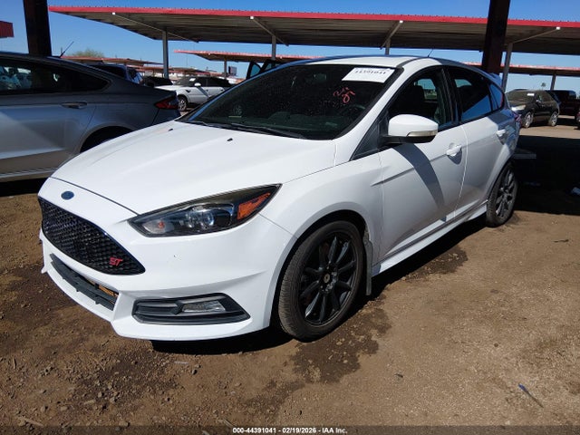 1FADP3L94JL230686 Ford FOCUS ST