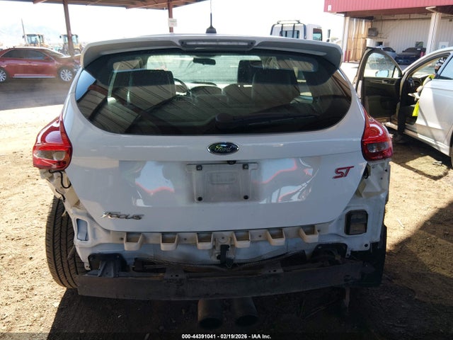 1FADP3L94JL230686 Ford FOCUS ST