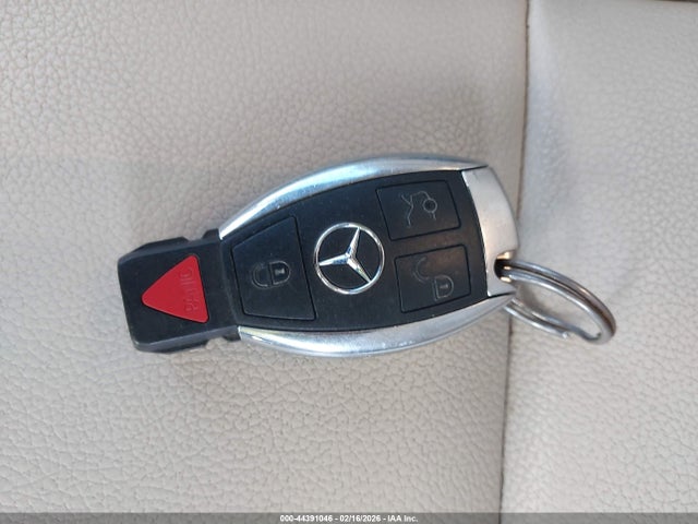 44391046 :رقم المزاد ، WDDSJ4EB5KN708635 vin ، 2019 Mercedes-benz Cla 250 مزاد بيع