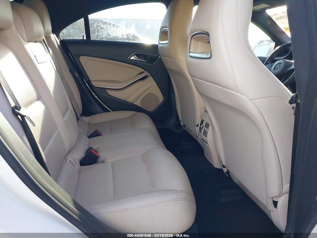 44391046 :رقم المزاد ، WDDSJ4EB5KN708635 vin ، 2019 Mercedes-benz Cla 250 مزاد بيع