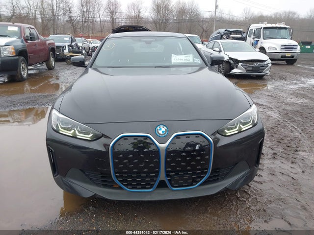 Продажа на аукционе авто 2024 Bmw I4 Gran Coupe Edrive35, vin: WBY43AW0XRFR73272, номер лота: 44391082