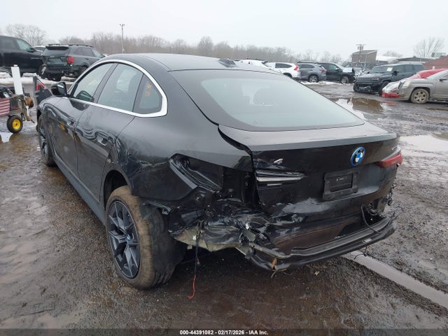 Продажа на аукционе авто 2024 Bmw I4 Gran Coupe Edrive35, vin: WBY43AW0XRFR73272, номер лота: 44391082
