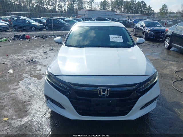 1HGCV2F9XLA011023 Honda Accord Touring