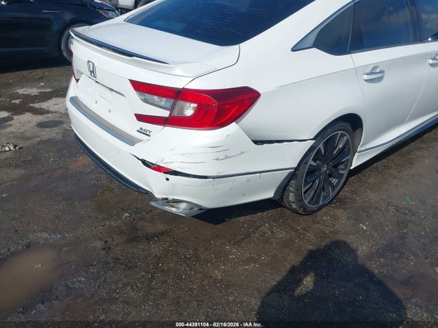 1HGCV2F9XLA011023 Honda Accord Touring