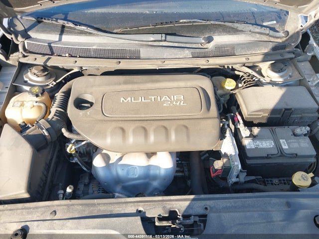 44391116 :رقم المزاد ، 1C3CCCAB3FN594363 vin ، 2015 Chrysler 200 Limited مزاد بيع