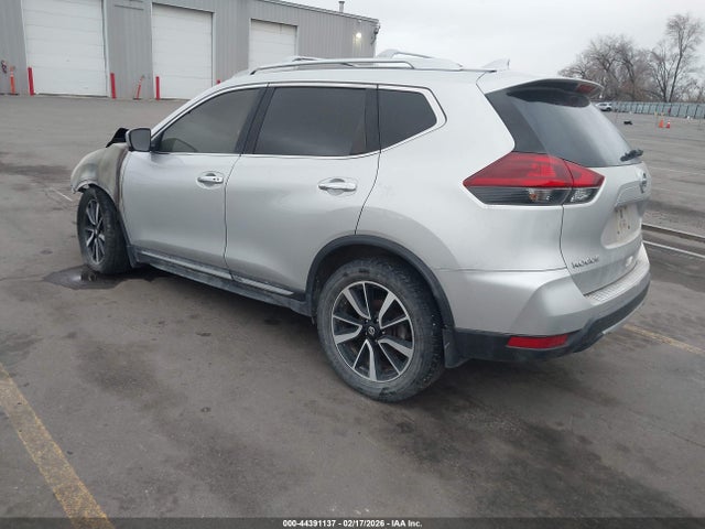 JN8AT2MV7JW342903 Nissan Rogue Sl