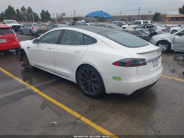 2019 TESLA MODEL S 5YJSA1E44KF349416 Photo 2