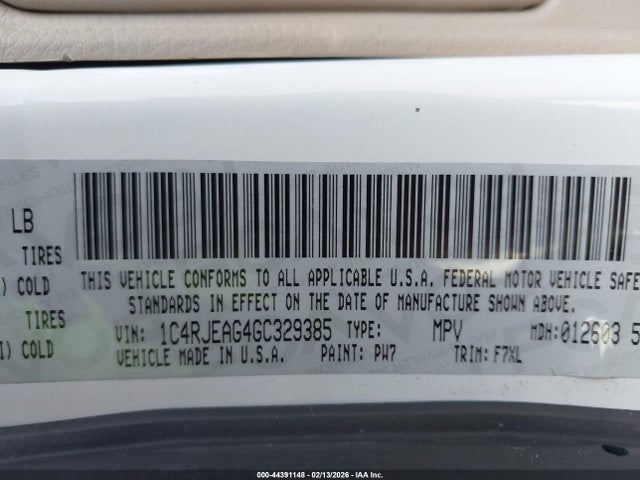 1C4RJEAG4GC329385 Jeep Grand Cherokee Laredo
