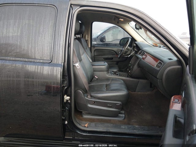 Продажа на аукционе авто 2013 Chevrolet Tahoe Lt, vin: 1GNSKBE04DR321488, номер лота: 44391150