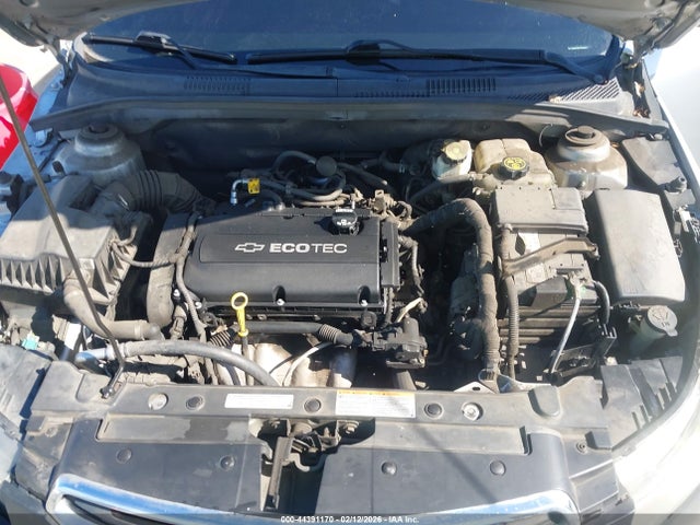 1G1PA5SG2F7277017 Chevrolet Cruze Ls Auto