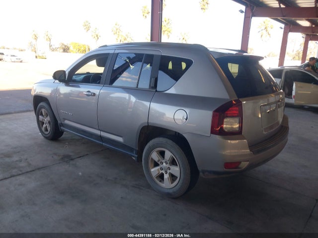 Jeep Compass Sport 2014 1C4NJCBAXED844654 Image 3