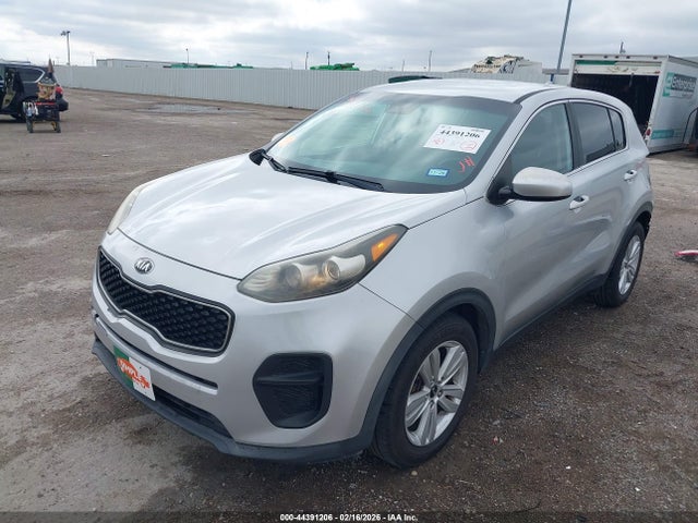2018 KIA SPORTAGE KNDPM3AC4J7332139 Photo 1