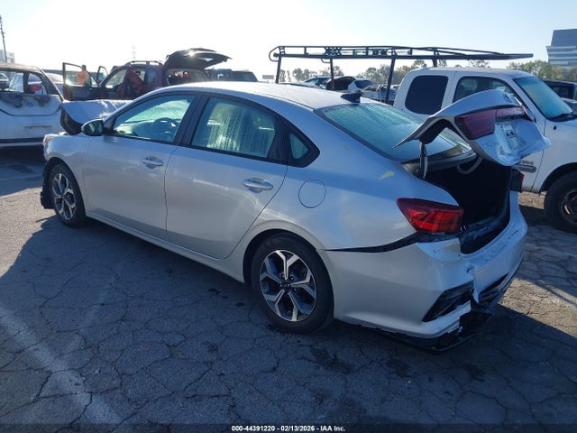 3KPF24AD0ME378491 KIA Forte Lxs
