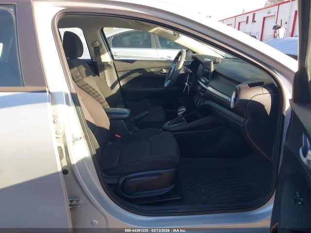 3KPF24AD0ME378491 KIA Forte Lxs