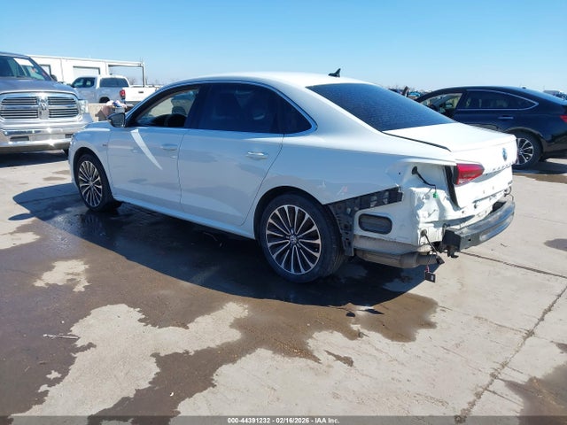 2022 VOLKSWAGEN PASSAT 1VWBA7A39NC006437 Photo 2