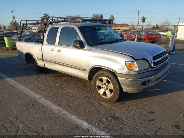 2000 TOYOTA TUNDRA 5TBRT3415YS004307