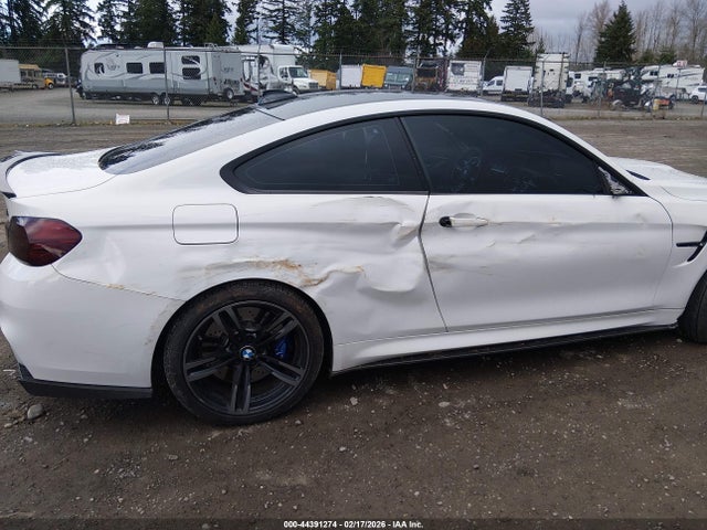 2016 BMW M4 WBS3R9C50GK337631 Photo 5