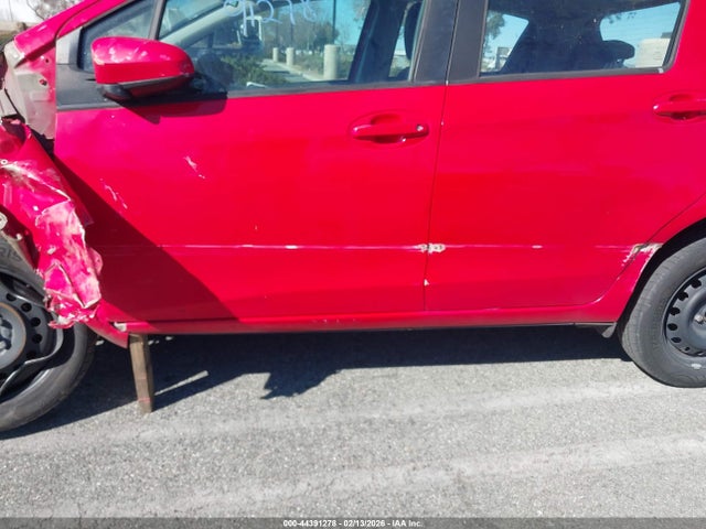 VNKKTUD39FA034959 Toyota YARIS L