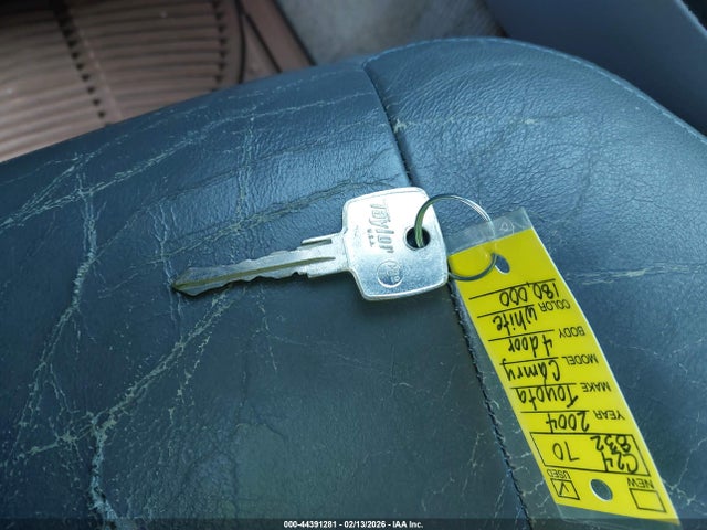 2004 TOYOTA CAMRY 4T1BE32K14U269032 Photo 10