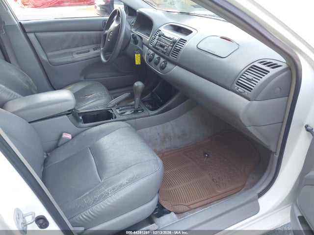 2004 TOYOTA CAMRY 4T1BE32K14U269032 Photo 4