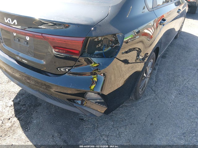 3KPF24AD1RE735006 KIA Forte Lxs