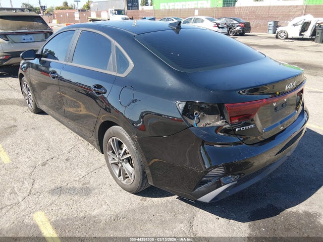 3KPF24AD1RE735006 KIA Forte Lxs