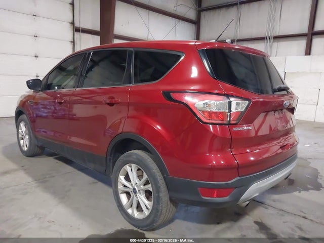 1FMCU9GD1HUE08490 Ford ESCAPE SE