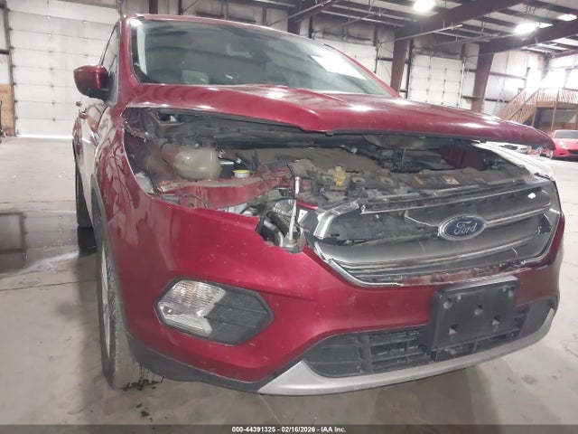 1FMCU9GD1HUE08490 Ford ESCAPE SE