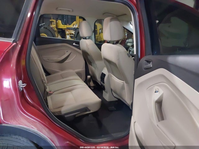 1FMCU9GD1HUE08490 Ford ESCAPE SE