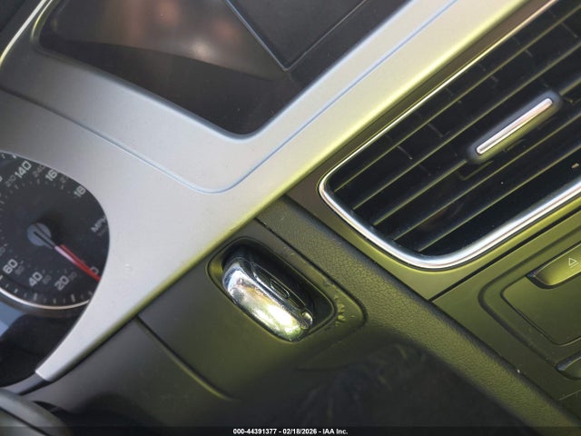 2010 AUDI A4 WAUEFAFL9AN011589 Photo 10