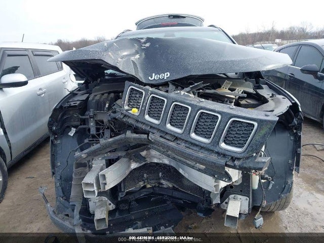 2018 Jeep Compass Limited მანქანა იყიდება აუქციონზე, vin: 3C4NJDCB7JT493705, აუქციონის ნომერი: 44391391