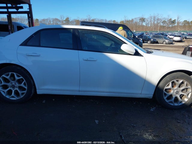 Aukcja sprzedaży 2016 Chrysler 300 300s, vin: 2C3CCAGGXGH136174, numer aukcji: 44391392