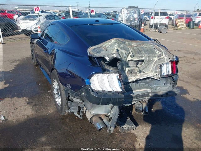 2018 FORD MUSTANG 1FA6P8CF3J5172439 Photo 2